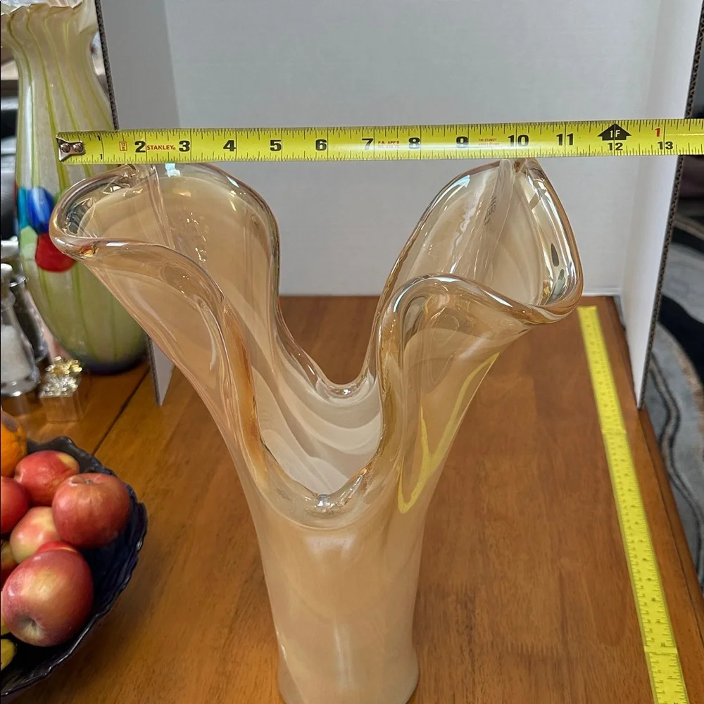 Murano Italy Swirl Glass Vase in Cream tones. Large 17” - Picture 11 of 13